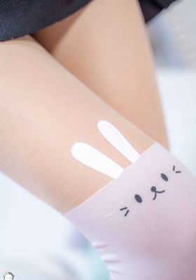 于子涵与摄影师的拍摄地点视频