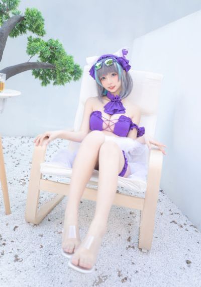 胸部丰满的妈妈