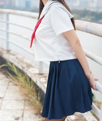和寡妇岳疯狂做爰风流诊所